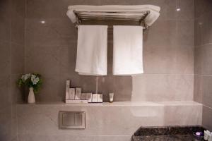 Bagno di ROZANA HOTEL