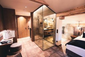 Postel nebo postele na pokoji v ubytování SOULSISTERS' Hotel 4 Sterne Superior