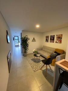 Χώρος καθιστικού στο Cómodo apartamento con excelente ubicación