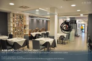 A restaurant or other place to eat at A de Loló Alojamiento con encanto