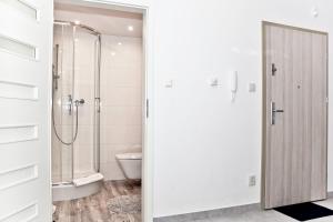 Kúpeľňa v ubytovaní Apartament w Chmurach - Apartamentuj
