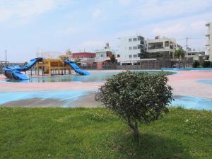 NogunukanikuにあるLagoon Palace - Vacation STAY 95305vの遊び場付き空きウォーターパーク