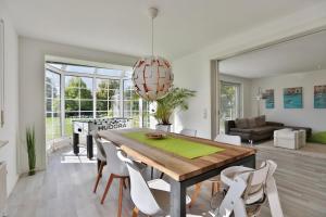 Posezení v ubytování Ferienhaus Glockenstraße Ferienwohnung Ostseehöhe Appartement 1