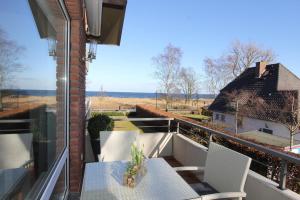 Balkón nebo terasa v ubytování Haus an der Strandallee 112 Haus an der Strandallee 112 Appartement 7