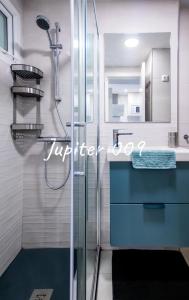 a bathroom with a shower and a sink at J009 - Studio - Complex Minerva & Jupiter in Benalmádena