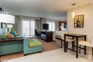 Studio Suite King Hotel in Daytona Beach apts