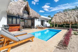 Piscina en o cerca de Casa Marea Alta