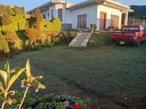 Zahrada ubytování Elegant Holiday Home