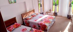 Postel nebo postele na pokoji v ubytování Elegant Holiday Home