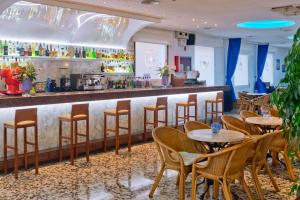 GHT Balmes, Hotel-Aparthotel&SPLASH, Calella – aktualne ceny ...