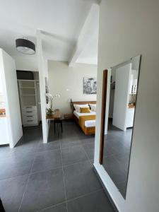 Voodi või voodid majutusasutuse RIVERVIEW toas