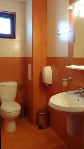 Koupelna v ubytování Family Hotel Medven - 1