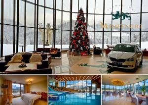 President Hotel Montfort في زديار: مجموعة من الصور مع شجرة عيد الميلاد في غرفة