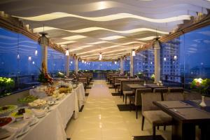 Gallery image of Parkside Sunline Hotel in Hanoi