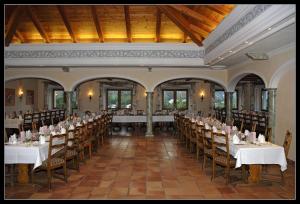 Restoran või mõni muu söögikoht majutusasutuses Relais Bayard