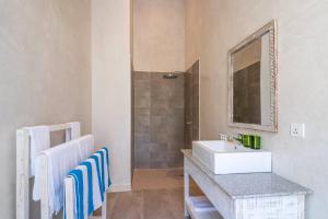 Phòng tắm tại Saffron Villas