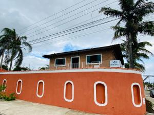 O edifício em que a casa de hóspedes se localiza