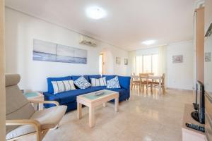 TV a/nebo společenská místnost v ubytování Apartment Es Mirador 2