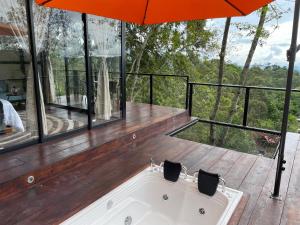 Balkón nebo terasa v ubytování Balú Glamping