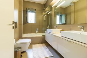 Kép Luxury 3 Bedroom Apartment with garden in Glyfada szállásáról Athénban a galériában