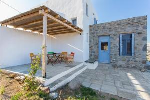 Αίθριο ή υπαίθριος χώρος στο Serifos Stone Villa A