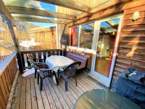 Balkón nebo terasa v ubytování EXCLUSIVES Chalet an der SKIPISTE +Dampfbad +NETFLIX