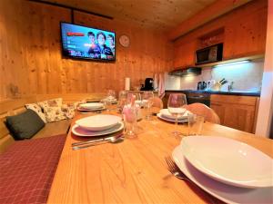 Kuchyň nebo kuchyňský kout v ubytování EXCLUSIVES Chalet an der SKIPISTE +Dampfbad +NETFLIX