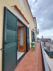 Balkon ili terasa u objektu Dai nonni Seaview with roof terrace over the sea