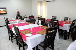 Havilah Towers Hotel Ltd餐厅或其他用餐的地方