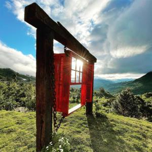 Landskap semula jadi dekat dengan chalet