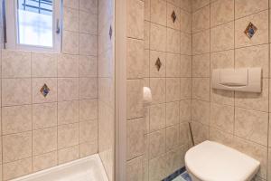 Ein Badezimmer in der Unterkunft Wieseneck ii - Apartment in Fügen