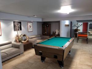 Biliardový stôl v ubytovaní Cool Studio - Apartment in Gosau - Hallstatt - Wellness and Pool included