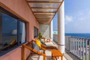 A balcony or terrace at Manhattan Business Hotel, Male