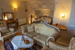 O zonă de relaxare la Arif Cave Hotel