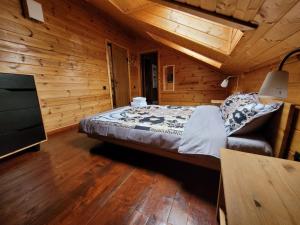 Ένα ή περισσότερα κρεβάτια σε δωμάτιο στο Casa Caluco +12 φωτογραφίες
