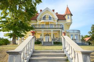 Hoone, kus villa asub