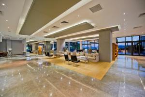 A seating area at Ramada Resort by Wyndham Bodrum