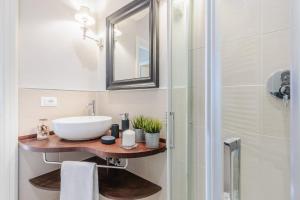 Ένα μπάνιο στο Appartmento fronte mare con garage privato +41 φωτογραφίες