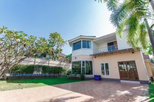 Budova, kde se rezort nachází