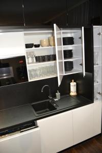 Kuchyňa alebo kuchynka v ubytovaní Apartament EverySeason Karpacz