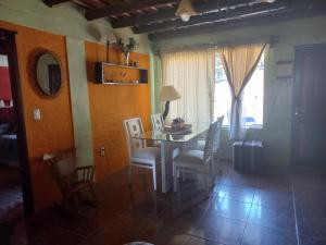 Posezení v ubytování Casa confortable y tranquila- Piriápolis + 12 fotografií