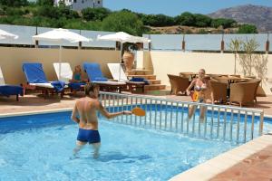 Bazén v ubytování Hotel Astron Princess nebo v jeho okolí