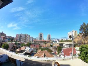 Nespecifikovaný výhled na destinaci Viña del Mar nebo výhled na město při pohledu z penzionu