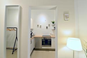 Kuchnia lub aneks kuchenny w obiekcie Perfect for Families and Mid-Term-Stays