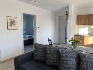 Ein Sitzbereich in der Unterkunft Ferienwohnung Am Südhang