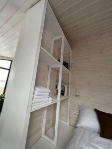 Ein Etagenbett oder Etagenbetten in einem Zimmer der Unterkunft Villa Beykush