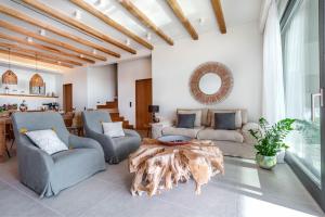 A seating area at Luxury Villa Terra Promessa - Paxos