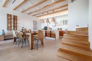 A seating area at Luxury Villa Terra Promessa - Paxos