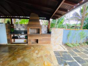 Dapur atau dapur kecil di PROXIMO CENTRO HISTÓRICO - Piscina - AR CONDICIONADO