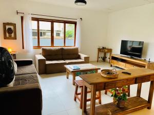 Televisyen dan/atau pusat hiburan di PROXIMO CENTRO HISTÓRICO - Piscina - AR CONDICIONADO